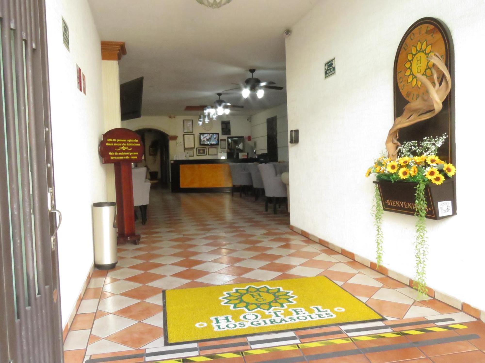 Hotel Los Girasoles Tepic Bagian luar foto