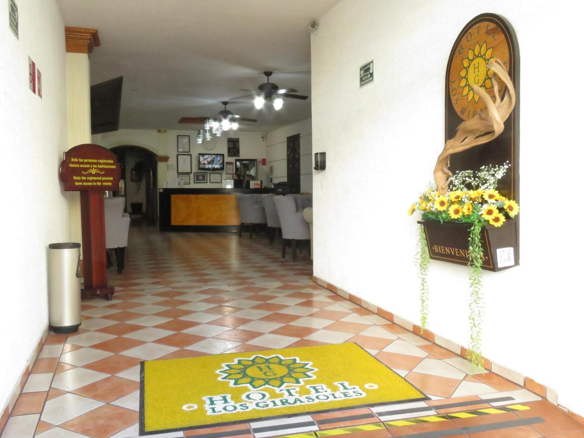 Hotel Los Girasoles Tepic Bagian luar foto